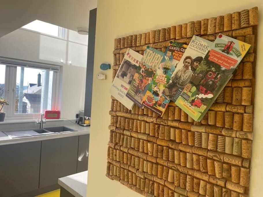 Stunning, Modern And Spacious House - トルーロー エクステリア 写真