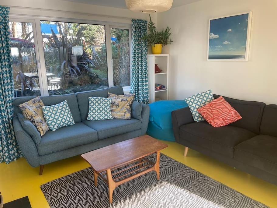 Stunning, Modern And Spacious House - トルーロー エクステリア 写真